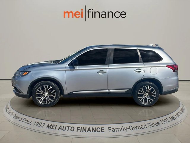 2017 Mitsubishi Outlander ES