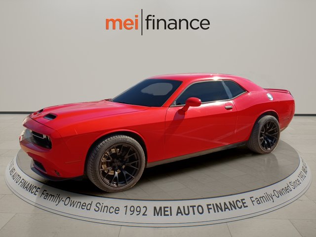 2016 Dodge Challenger SXT Plus